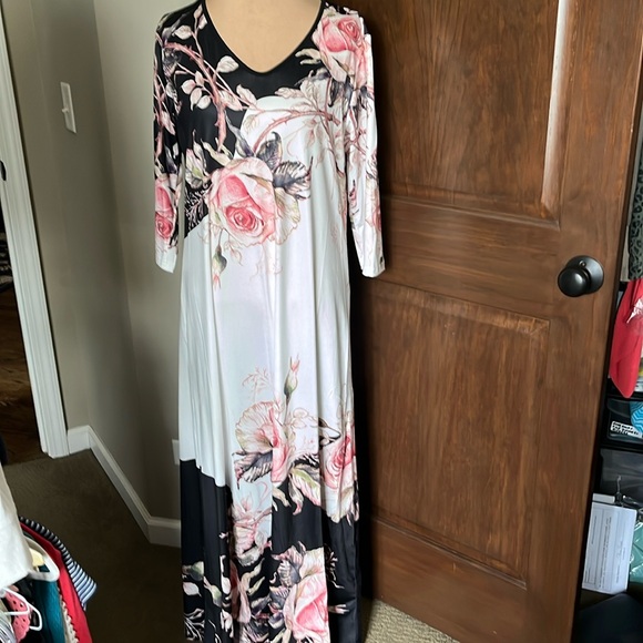 NWOT Maxi Dress Size XL Unbranded - Picture 1 of 10